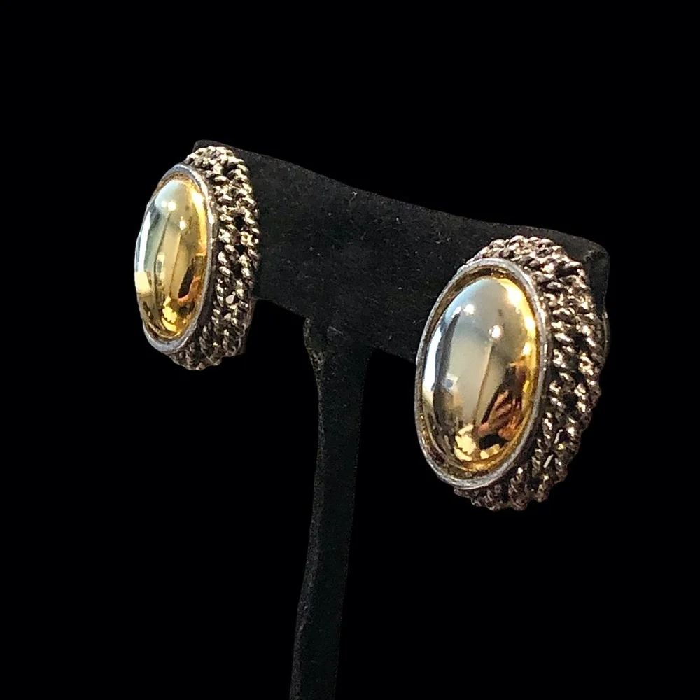 VINTAGE PREMIER USA DOMED MIRRORED GOLD TONE W SILVER TONE TWISTS OVAL EARRINGS
